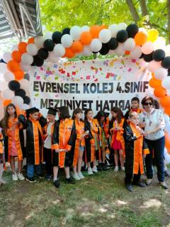 Evrensel Kolej